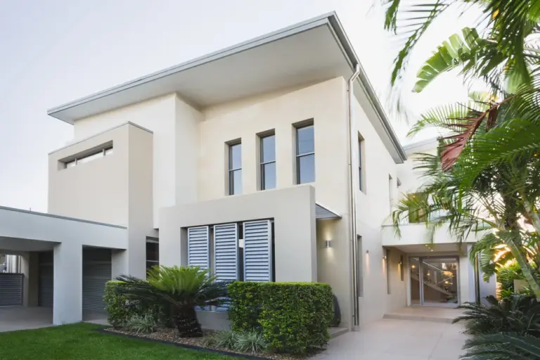 5 Practical Reasons to Install a Storm Door Even in Open-Concept Homes